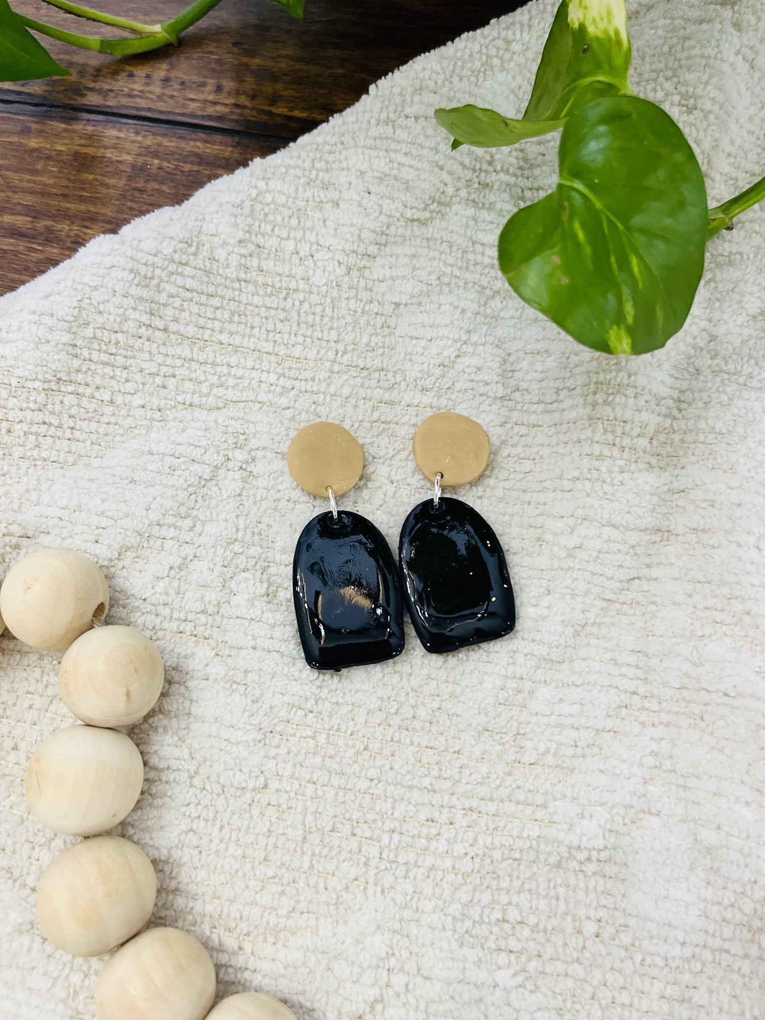 Two-toned earrings 